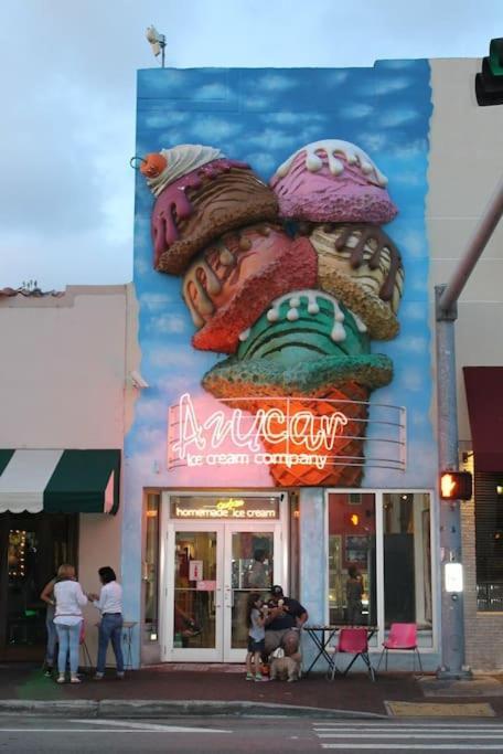 Amazing Experience In Calle Ocho Miami Exteriör bild